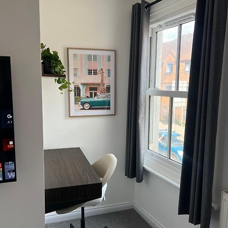 Central Chic 3 Bed, Great Location Winchester Dış mekan fotoğraf