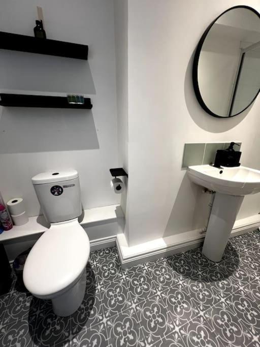 Central Chic 3 Bed, Great Location Winchester Dış mekan fotoğraf