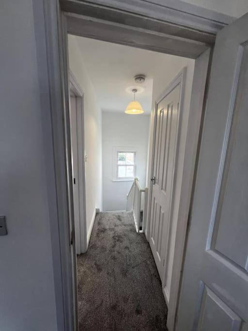 Central Chic 3 Bed, Great Location Winchester Dış mekan fotoğraf